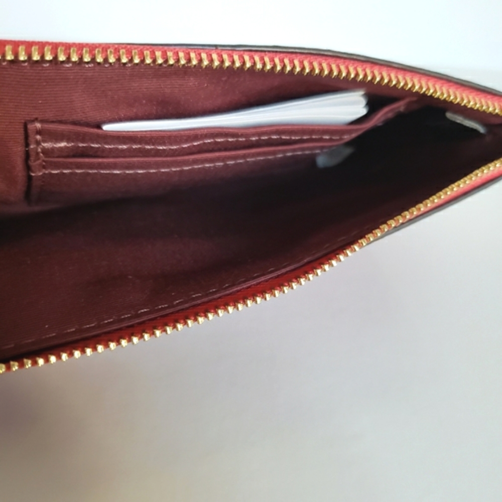 SOLD COACH | Corner Zip Wristlet - Picture 9 of 11